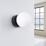 Wandlampe Yoli 1 Schwarz Minimalistische Schwarze Wandleuchte Mit Runder Glasabdeckung-Leuchtezauber
