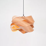 Moderne Hängelampe aus Holz für das Esszimmer-Leuchtezauber