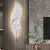 Gloray LED-Wandleuchte in Form einer Feder-Leuchtezauber