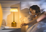 LumiVintage 3000 – Retro LED Tischlampe mit Touch-Dimmung und 3000mAh Akku-Leuchtezauber