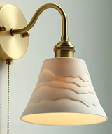 AuroraLux Nordic Wandleuchte – Moderne Kupfer-Wandleuchte mit Zugschalter & Glaskappe