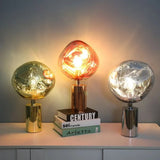 Innovative Tischlampe Melt-Leuchtezauber