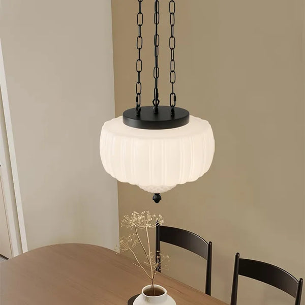 Moderne weiße minimalistische Hängelampe-Leuchtezauber