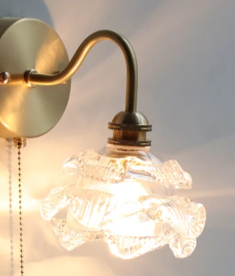 AuroraLux Nordic Wandleuchte – Moderne Kupfer-Wandleuchte mit Zugschalter & Glaskappe