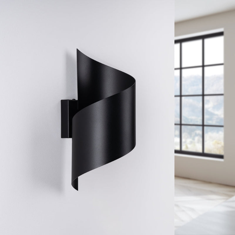 Wandleuchte Talassa Schwarz Moderne Wandleuchte Mit Abgeschrägtem Design – Elegant & Fokussiert-Leuchtezauber