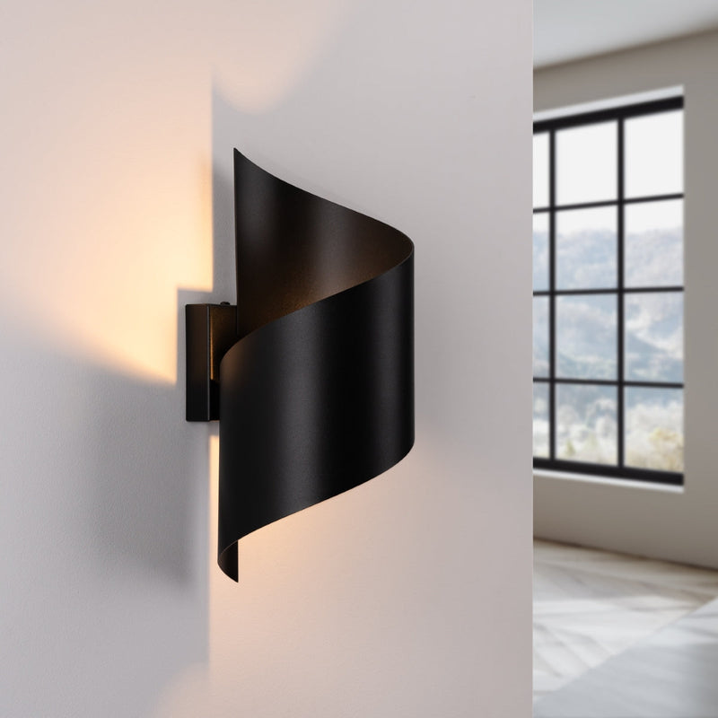 Wandleuchte Talassa Schwarz Moderne Wandleuchte Mit Abgeschrägtem Design – Elegant & Fokussiert-Leuchtezauber