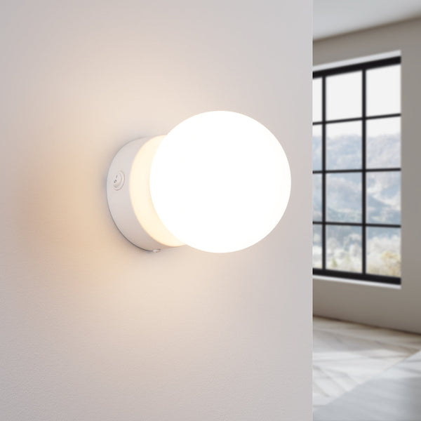 Wandlampe Yoli 1 Weiß Moderne Weiße Wandleuchte Mit Matter Glaslinse-Leuchtezauber