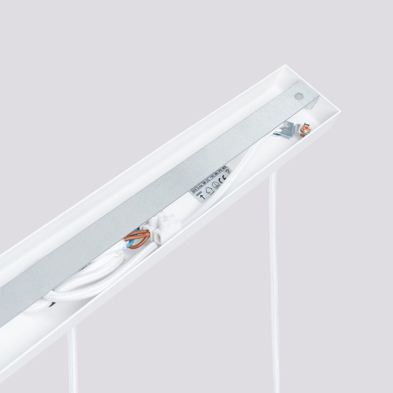 Pendelleuchte Karbon 3-flammig Linear Weiß – Zeitlos Schön-Leuchtezauber