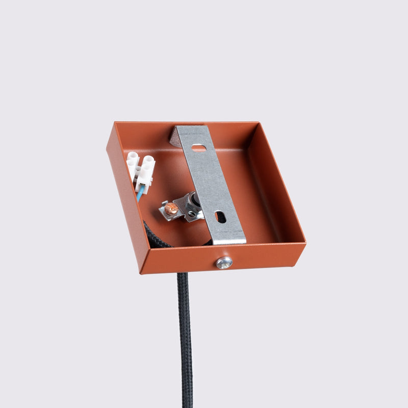 Pendelleuchte Karbon 1-flammig Roter Ocker – Industrial Look-Leuchtezauber