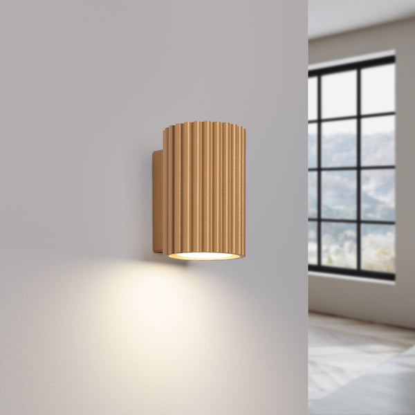 Wandleuchte Karbon 10 Golden Kompakte Akzentlampe In Warmem Goldton Mit Klarer Form-Leuchtezauber