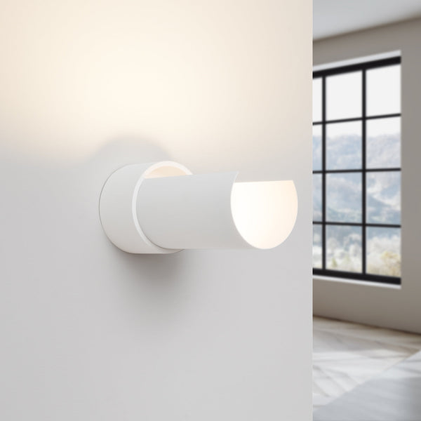 Wandlampe Flash Weiß Minimalistische Wandlampe Mit Schwenkbarem Spot In Weiß-Leuchtezauber
