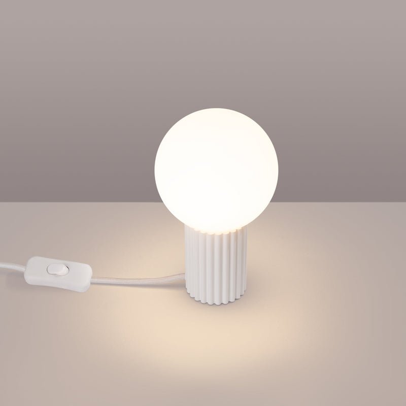 Tischlampe Halo Weiß – Runde Leuchte Mit Weißem Schirm, Modern-Leuchtezauber