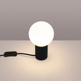 Tischlampe Halo Schwarz – Minimalistische Tischleuchte Mit Stoffschirm-Leuchtezauber