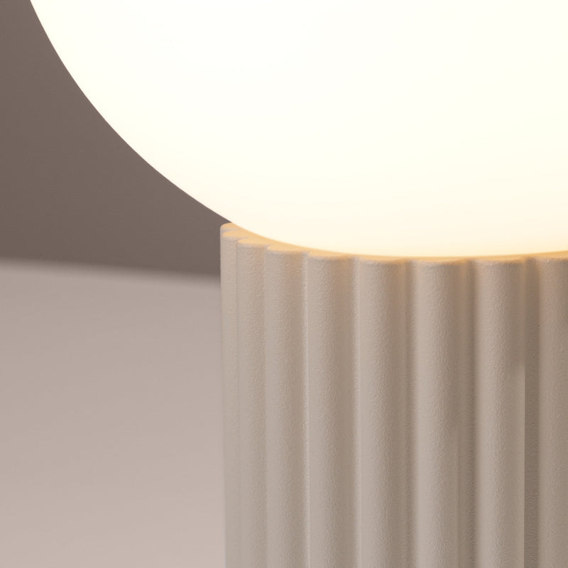 Tischlampe Halo Beige – Runde Stofflampe Mit E27-Fassung In Beige-Leuchtezauber