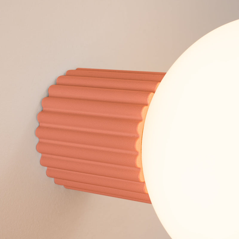 Wandleuchte Halo Apricot Ip44 Stimmungsvolle Wandlampe In Sanftem Apricot-Leuchtezauber
