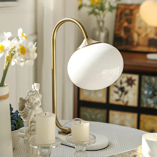 Marshmallow Tischlampe aus Metall und Glas-Leuchtezauber