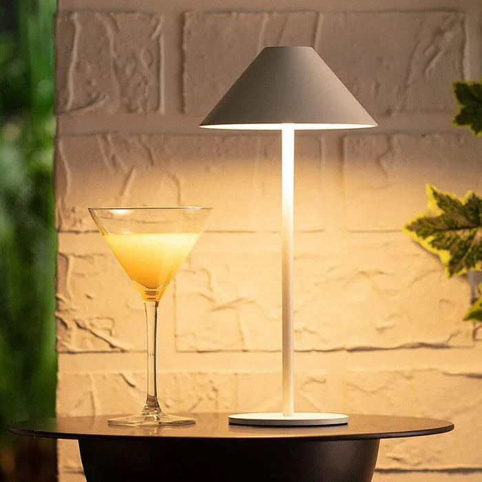 Kabellose wasserdichte Tischlampe-Leuchtezauber