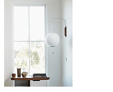 SakuraSilk – Japanische Handgewebte Seiden-Wandleuchte