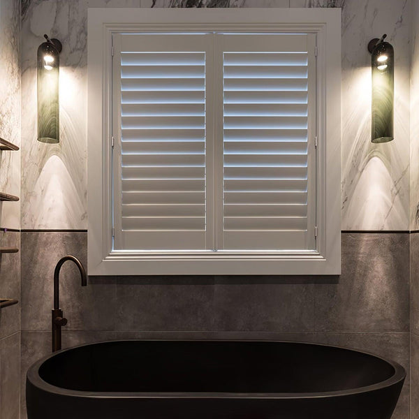 Moderne Glaswandleuchte für das Badezimmer-Leuchtezauber