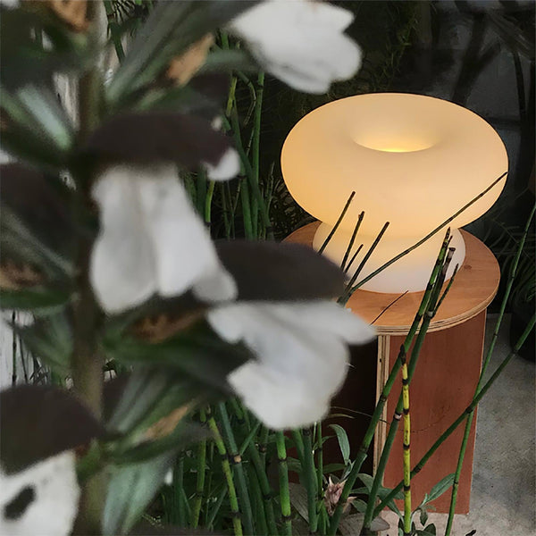 Moderne Glas-Donut-Tischlampe-Leuchtezauber