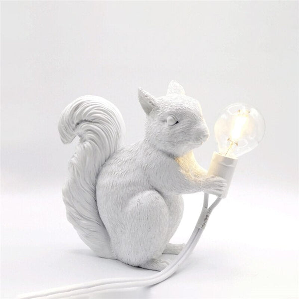Nordic Designer Niedliches Eichhörnchen Tischlampe-Leuchtezauber