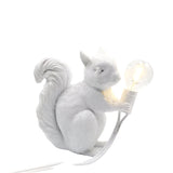 Nordische Designer Niedliches Eichhörnchen Tischlampe-Leuchtezauber