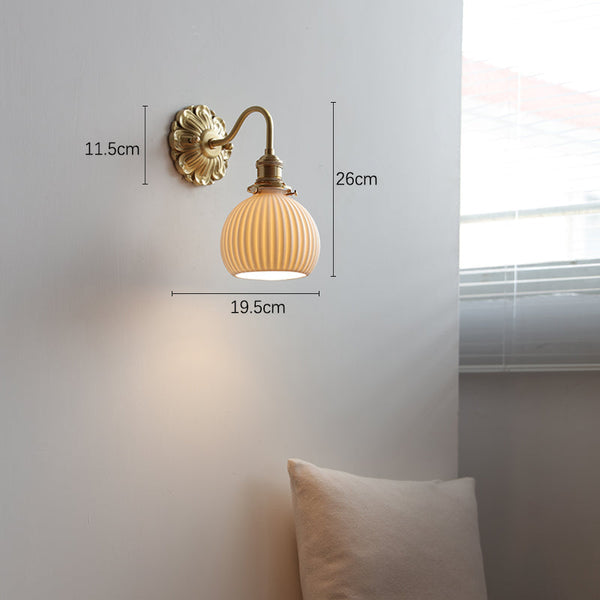 Messing-Keramik-Wandlampe-Leuchtezauber