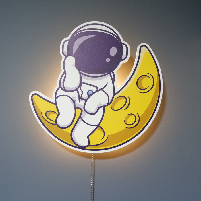 Astronauten-Wandlampe-Leuchtezauber