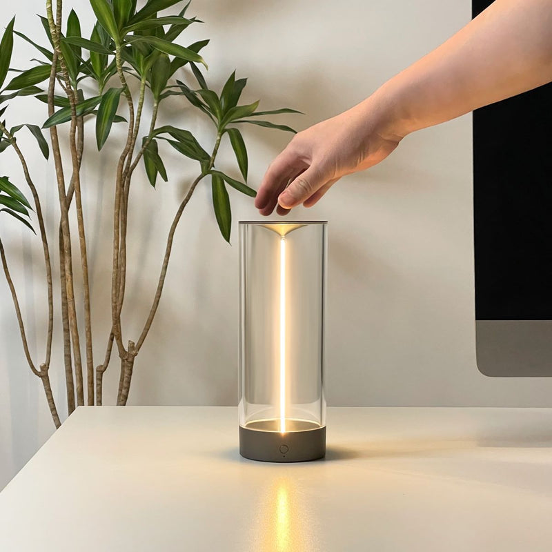 Moderne einfache magnetische Mini-Tischlampe-Leuchtezauber