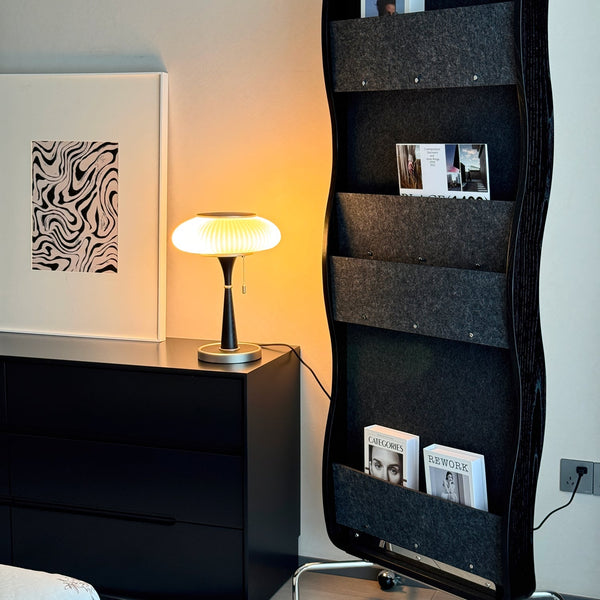 Minimalistische Matsutake Tischlampe für das Schlafzimmer-Leuchtezauber