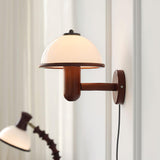 Pilz-Wandlampe aus Holz-Leuchtezauber