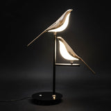 BirdLamp – Stilvolle LED-Tischlampe mit goldenem Vogel-Design-Leuchtezauber