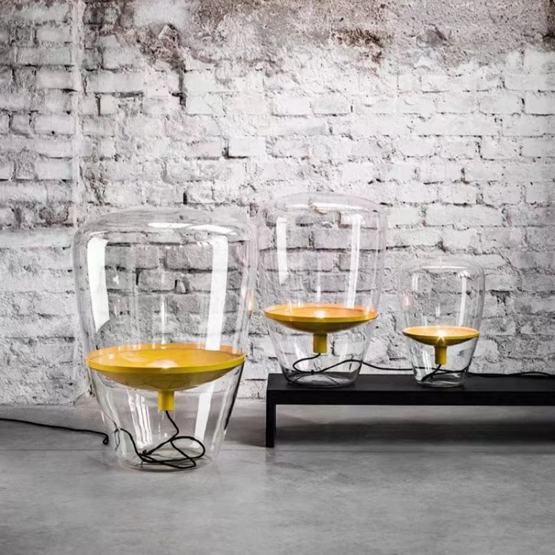 AuroraGlow – Nordische Designer LED Tischlampe aus Glas-Leuchtezauber