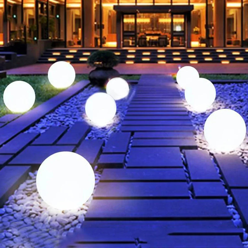 LumiGlow LED Gartenkugel – 16 Farben, Fernbedienung & Wiederaufladbar-Leuchtezauber