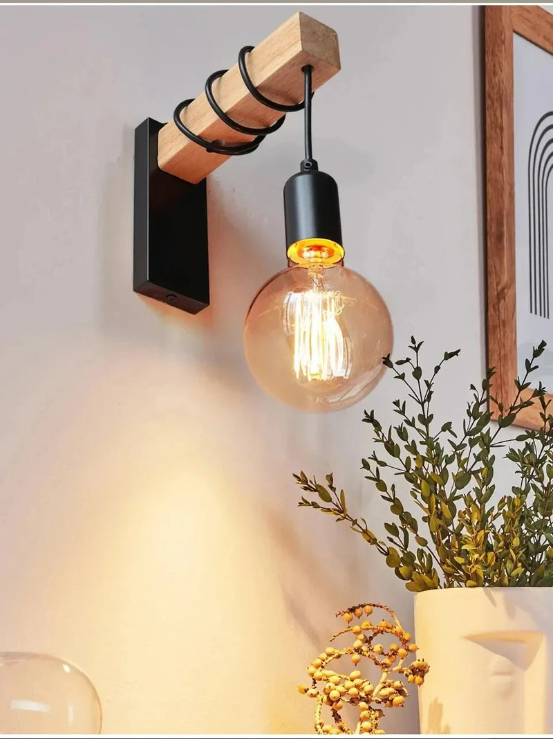 RetroLume – Vintage LED Wandlampe aus Holz & Eisen mit E27 | Industrial & Loft Stil-Leuchtezauber