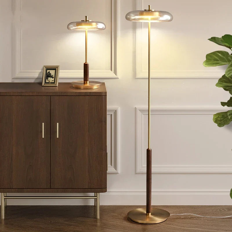 Luxus LED Tisch- & Stehlampe – Stilvolle Beleuchtung für Schlafzimmer, Bad & Arbeitszimmer-Leuchtezauber