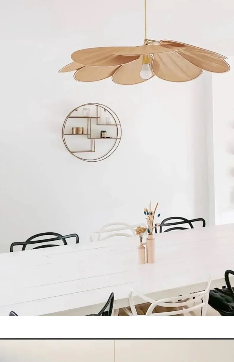 LumaFlora Petal Light – Stoff-Pendelleuchte mit farbigen Blütenblättern