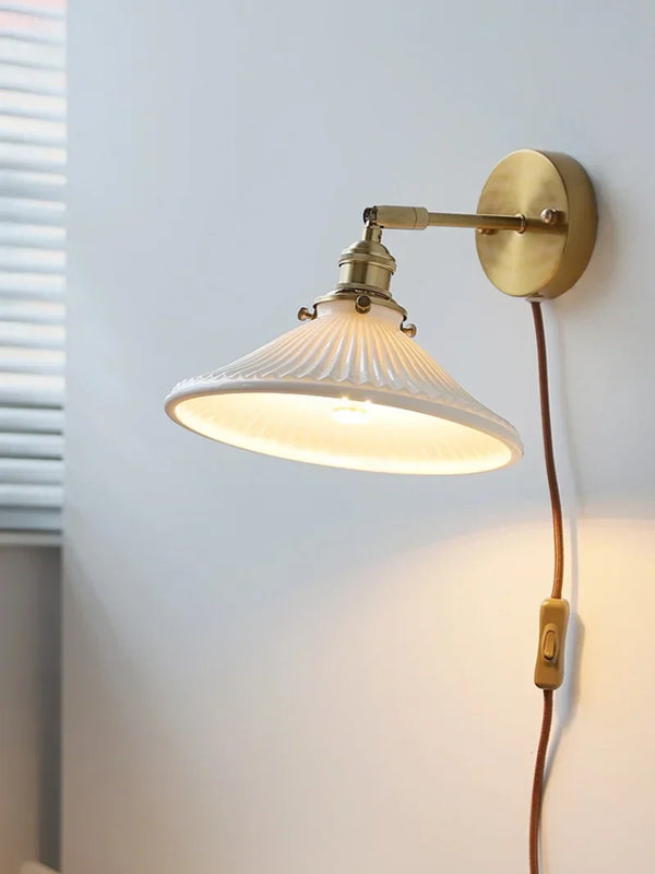 Kyotaro Wandleuchte – Japanische Keramik-Wandlampe mit LED-Kompatibilität-Leuchtezauber