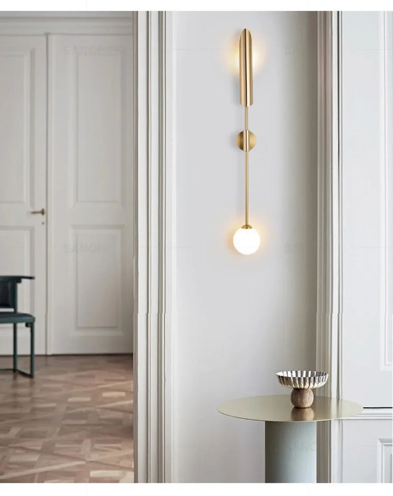 LustraVogue Aura – Moderne Luxus-Wandleuchte mit Glas-Schirm