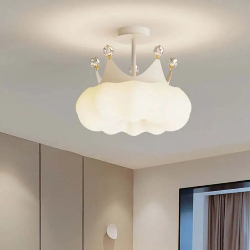 PrincessLume – Französischer Kronleuchter im Creme-Leuchtezauber