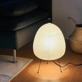 Japanische Lampe aus Reispapier-Leuchtezauber
