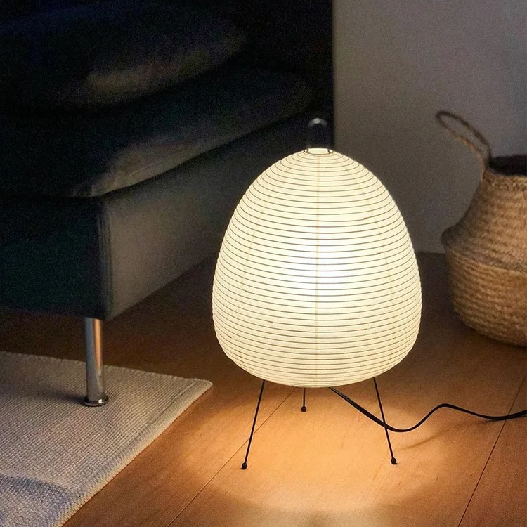 Japanische Lampe aus Reispapier-Leuchtezauber