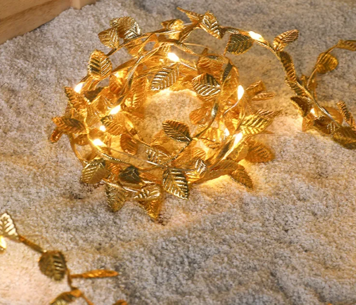 AureaLeaf LED Lichterkette mit Goldblättern – Batteriebetrieben (2 m / 5 m / 10 m) für Weihnachten