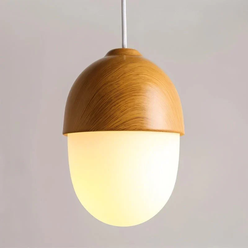 Moderne Hängelampe aus Castanea-Glas-Leuchtezauber