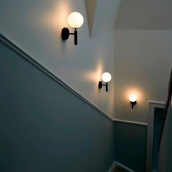 Minimalistische skandinavische Wandlampe-Leuchtezauber