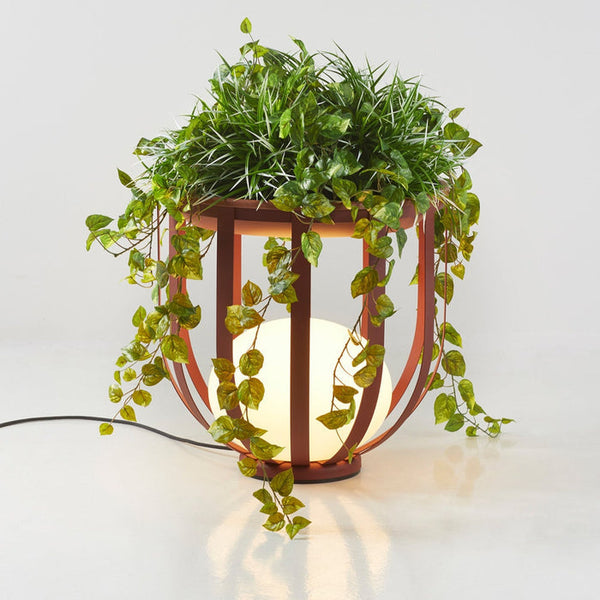Luxuriöse Gartenlampe mit Blumenkasten-Leuchtezauber