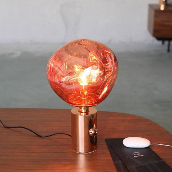 Innovative Tischlampe Melt-Leuchtezauber