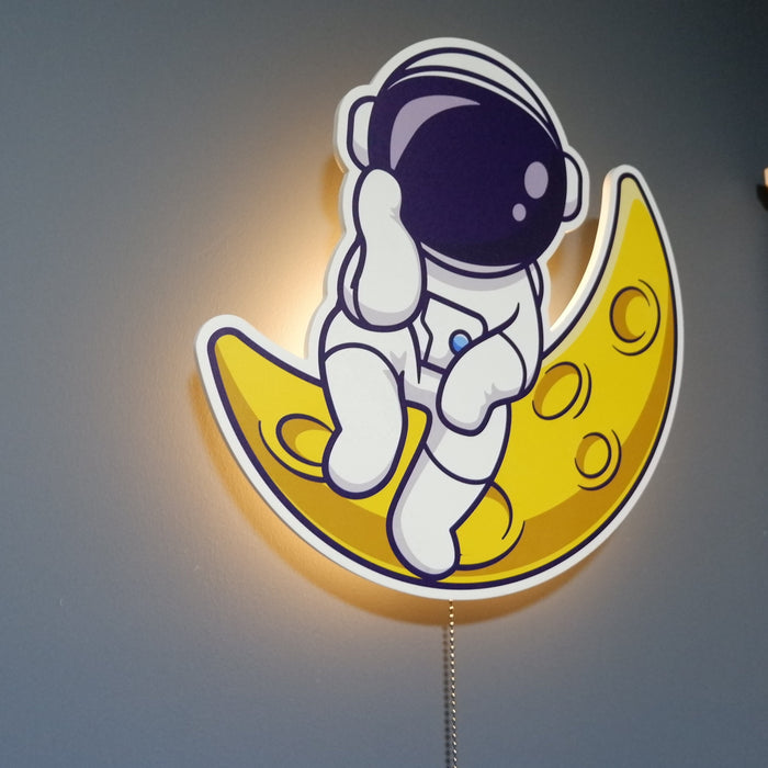 Astronauten-Wandlampe-Leuchtezauber