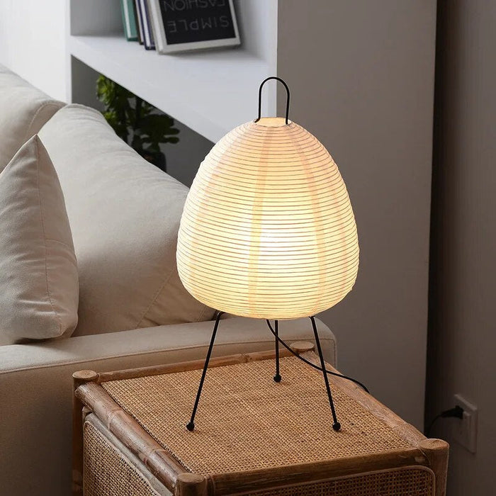 Japanische Lampe aus Reispapier-Leuchtezauber